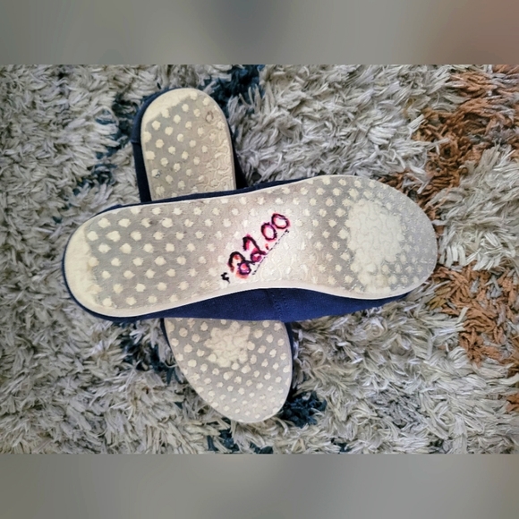 TOMS | Canvad Slip - On | Navy Blue | Women's Size 6 - Picture 8 of 8